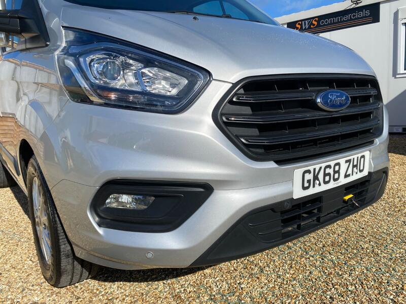 FORD TRANSIT CUSTOM 340 TREND 2.0 130 AUTO 2018