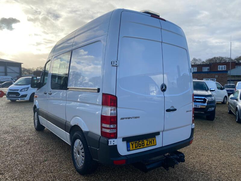 MERCEDES-BENZ SPRINTER 314 2.1 CDI 140 SWB MESS VAN 2018