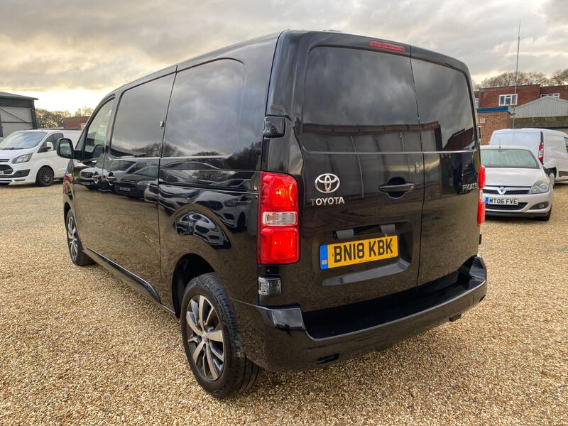 TOYOTA PROACE 2.0 D Comfort  2018