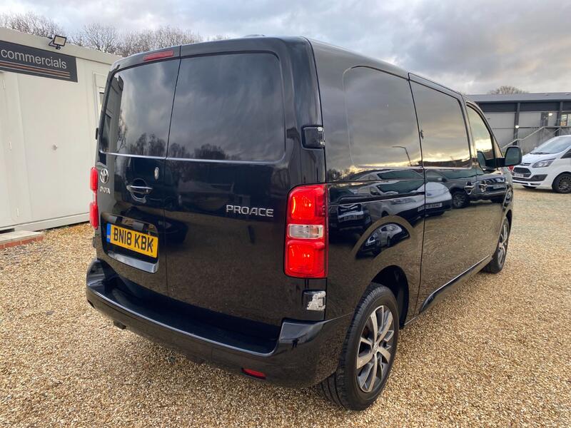 TOYOTA PROACE 2.0 D Comfort  2018