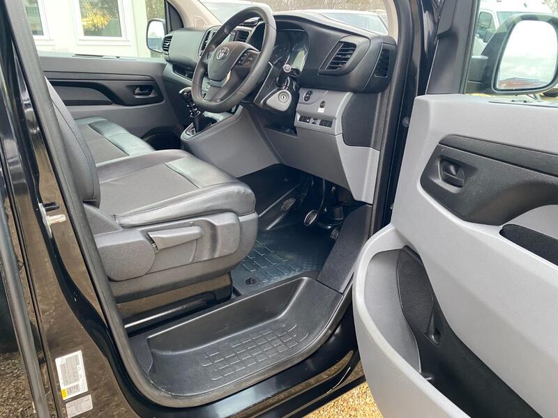 TOYOTA PROACE 2.0 D Comfort  2018