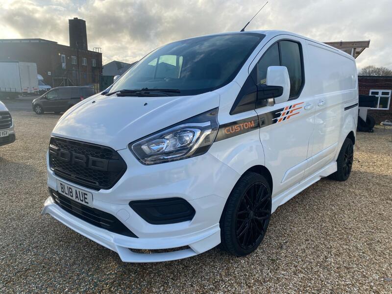 FORD TRANSIT CUSTOM 300 2.0 SWB 2018