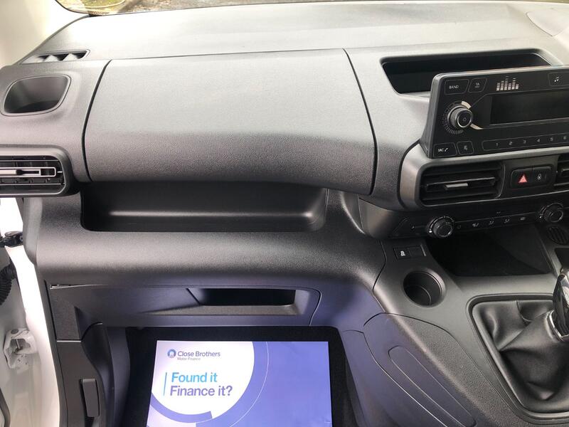 VAUXHALL COMBO 1.5 Turbo D 2300 Sportive L2 2020