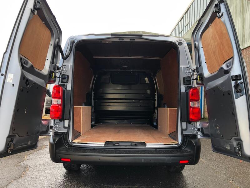 VAUXHALL VIVARO DYNAMIC 1.5 Turbo D 2900 LWB L2 2019