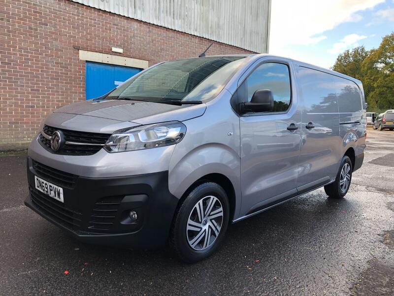 VAUXHALL VIVARO DYNAMIC 1.5 Turbo D 2900 LWB L2 2019