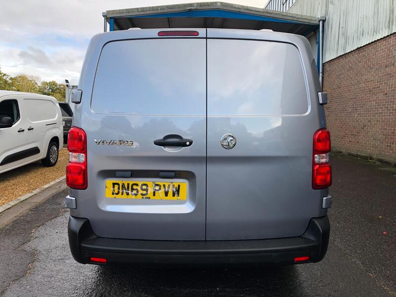 VAUXHALL VIVARO DYNAMIC 1.5 Turbo D 2900 LWB L2 2019