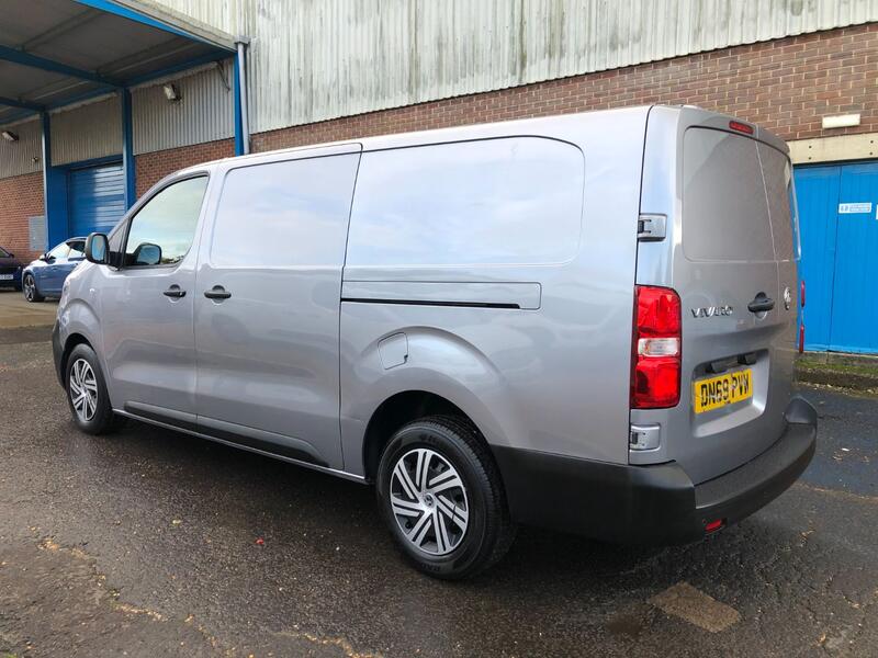 VAUXHALL VIVARO DYNAMIC 1.5 Turbo D 2900 LWB L2 2019