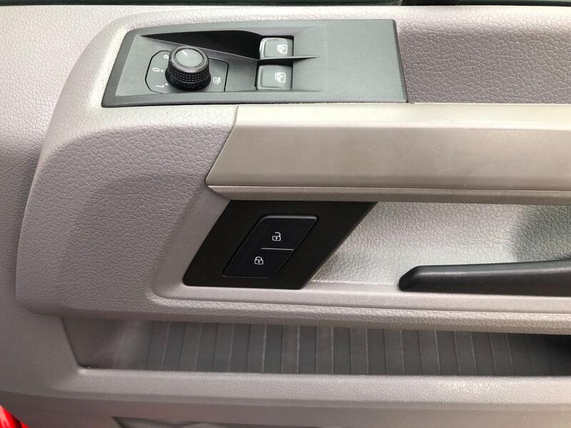 VOLKSWAGEN CRAFTER CR35 2.0 TDI 140 Trendline MWB 2019