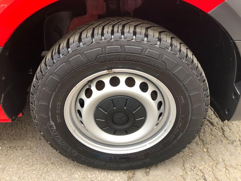 VOLKSWAGEN CRAFTER CR35 2.0 TDI 140 Trendline MWB 2019