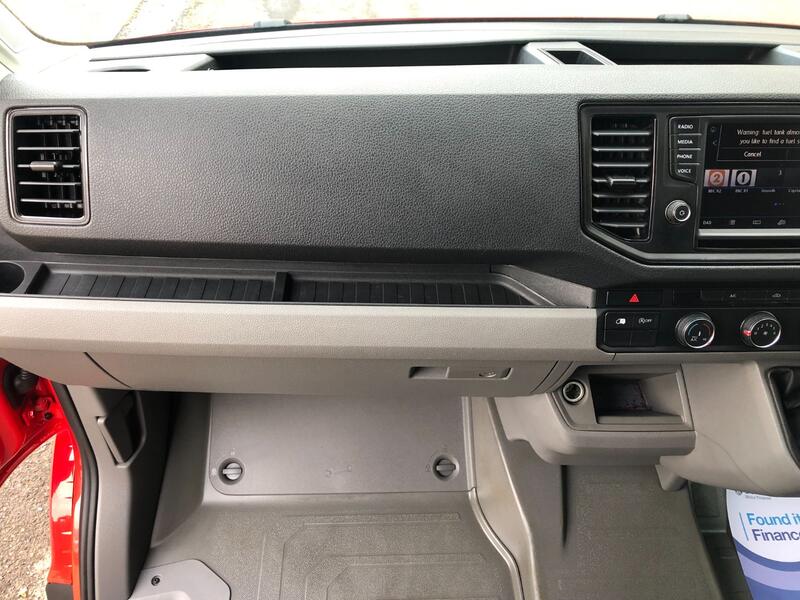 VOLKSWAGEN CRAFTER CR35 2.0 TDI 140 Trendline MWB 2019