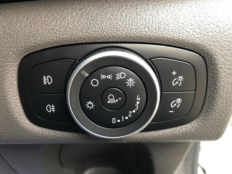 FORD TRANSIT CUSTOM 2.0 Transit Custom Limited Van 300 L1 2.0L EcoBlue 130PS FWD 6 Speed Manual 2021