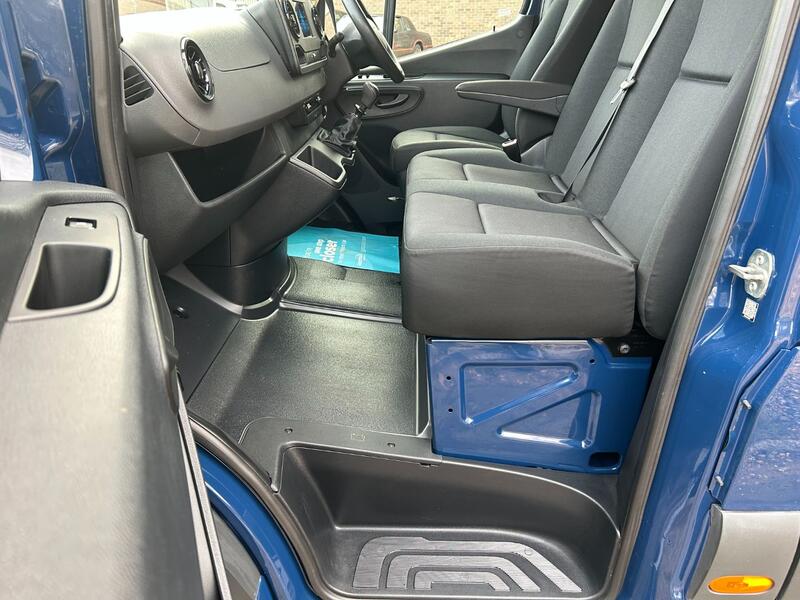 MERCEDES-BENZ SPRINTER 316 2.1 CDI RWD MWB 2020