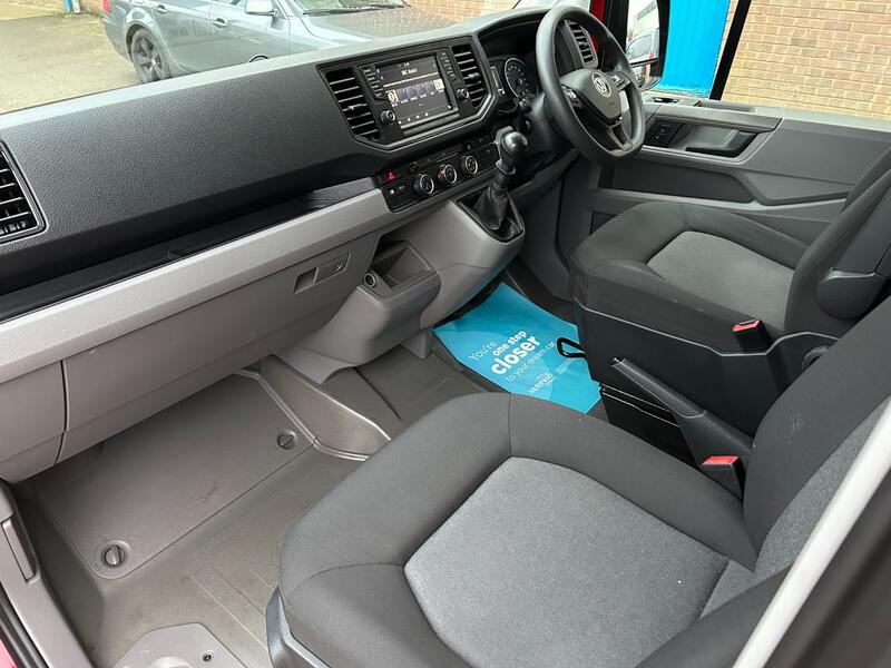 VOLKSWAGEN CRAFTER 2.0 TDI 140 CR35 RWD TRENDLINE BUSINESS  2019