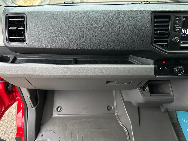 VOLKSWAGEN CRAFTER 2.0 TDI 140 CR35 RWD TRENDLINE BUSINESS  2019