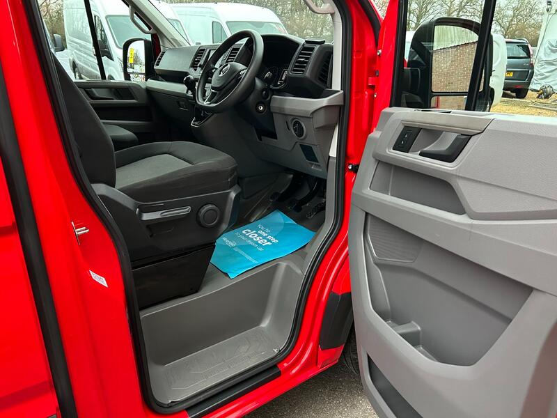 VOLKSWAGEN CRAFTER 2.0 TDI 140 CR35 RWD TRENDLINE BUSINESS  2019