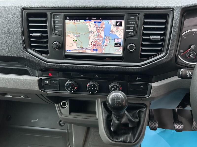 VOLKSWAGEN CRAFTER 2.0 TDI 140 CR35 RWD TRENDLINE BUSINESS  2019