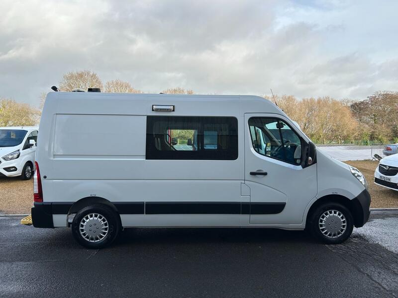 VAUXHALL MOVANO 3500 2.3 CDTI 130 Welfare Crew Van  2018