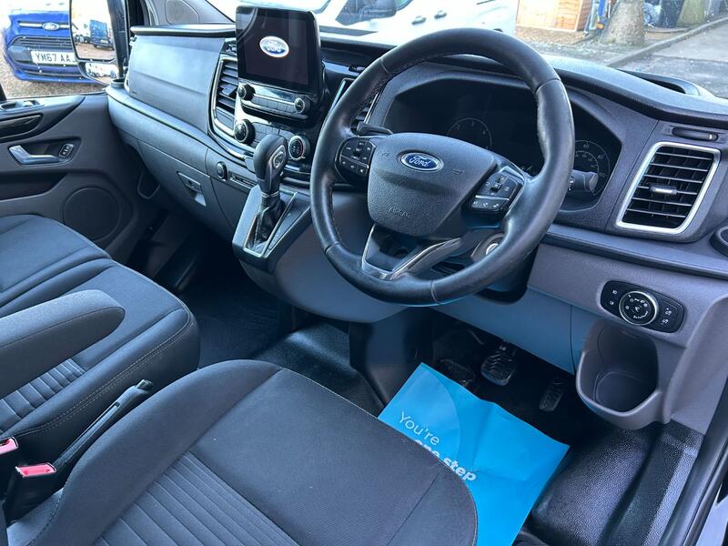 FORD TRANSIT CUSTOM 300 Limited 2.0 130 LWB 2018
