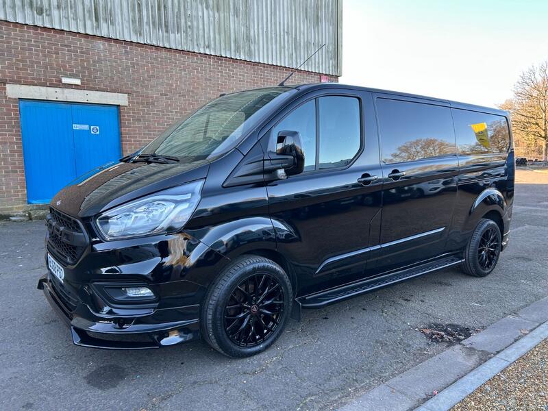 FORD TRANSIT CUSTOM 300 Limited 2.0 130 LWB 2018