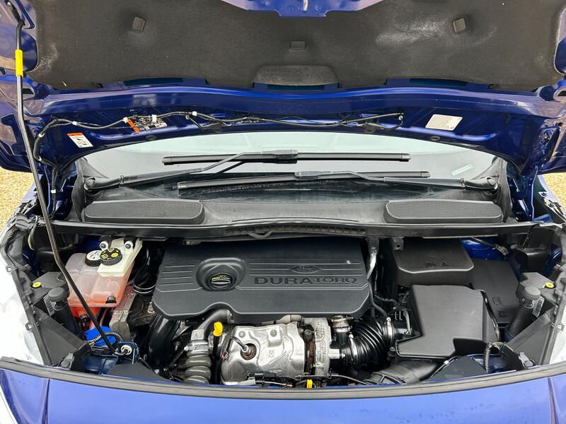 FORD TRANSIT CONNECT 1.5 TDCi 200 Limited 2017