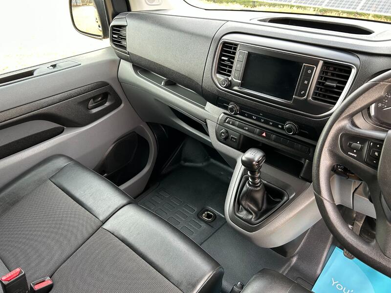 VAUXHALL VIVARO 1.5 Turbo D 2700 Sportive SWB 2020