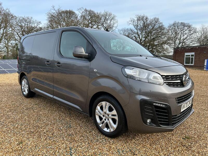 VAUXHALL VIVARO 1.5 Turbo D 2700 Sportive SWB 2020