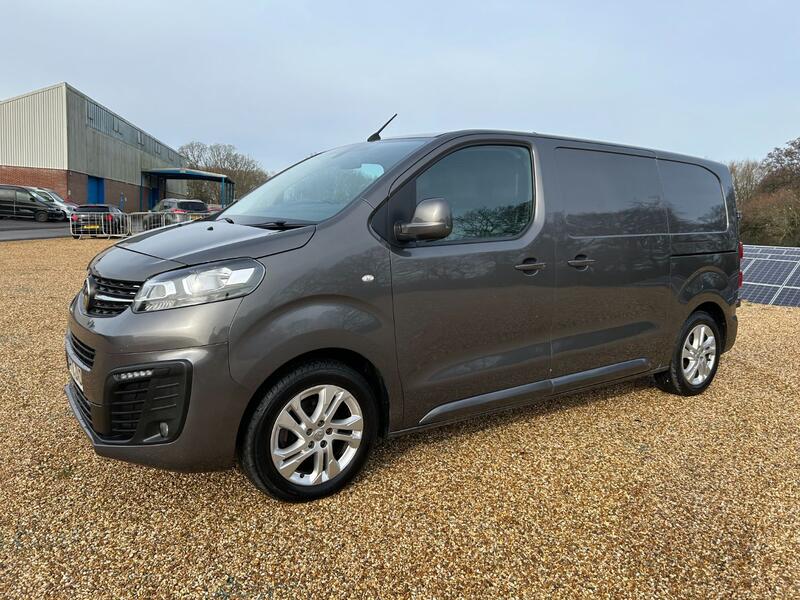 VAUXHALL VIVARO 1.5 Turbo D 2700 Sportive SWB 2020