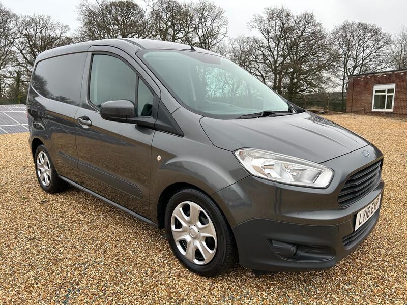 FORD TRANSIT COURIER 1.6 TDCi Trend 2016