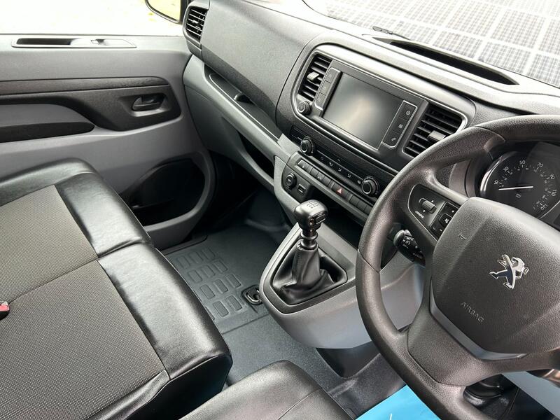 PEUGEOT EXPERT 1.5 BlueHDi 1000 Professional Crewcab  2020