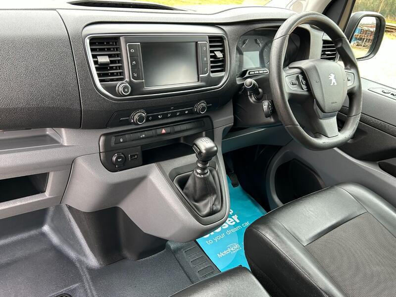 PEUGEOT EXPERT 1.5 BlueHDi 1000 Professional Crewcab  2020