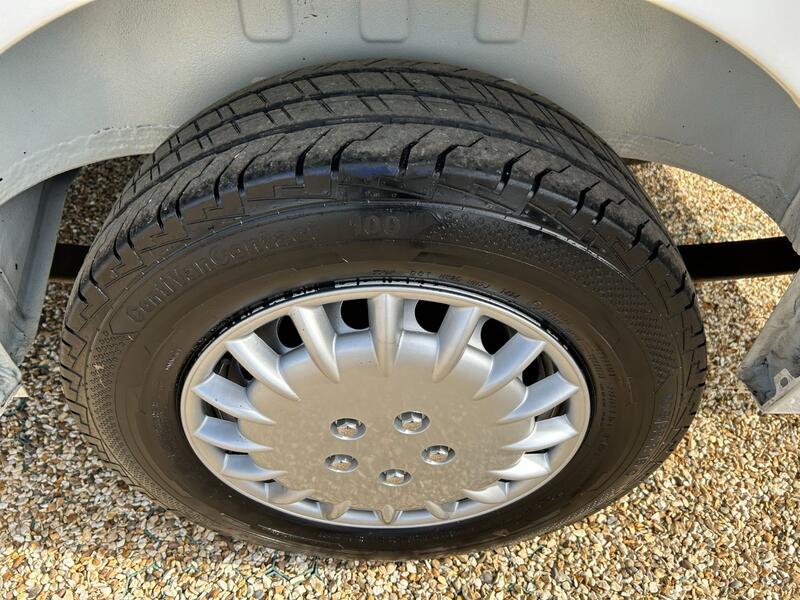 RENAULT MASTER 2.3 FWD MM35 dCi 135 Business MWB 2020
