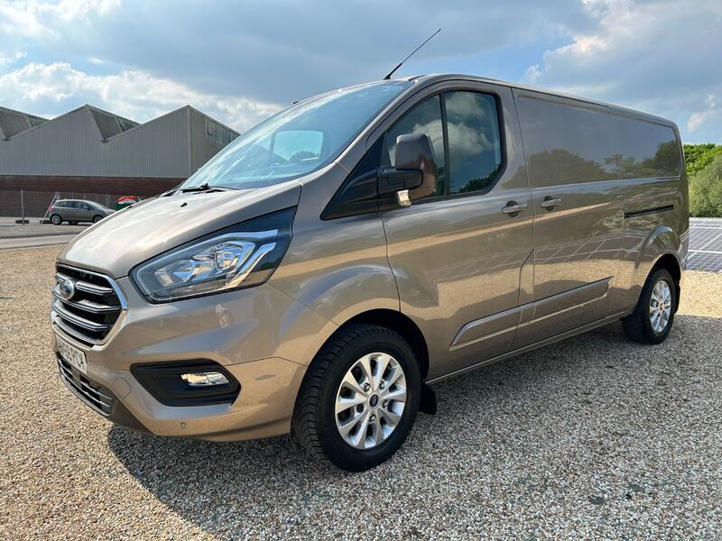 FORD TRANSIT CUSTOM 300 LIMITED 2.0 170 LWB  2018