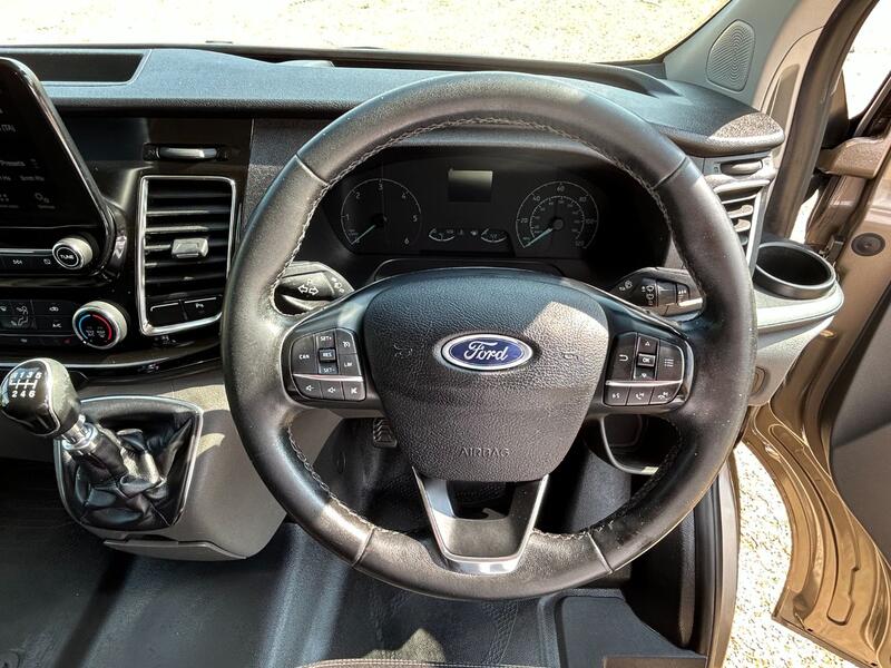FORD TRANSIT CUSTOM 300 LIMITED 2.0 170 LWB  2018