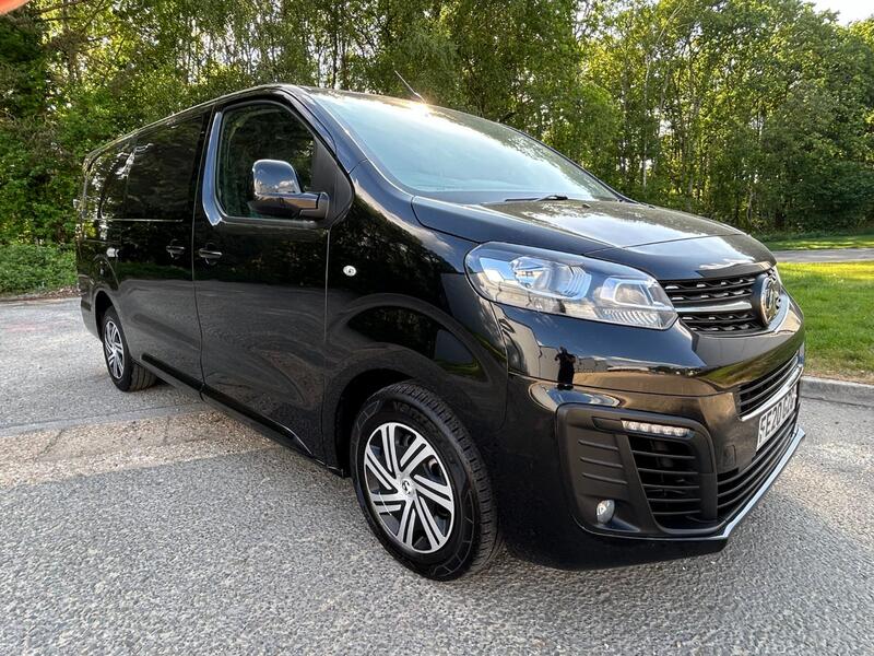 VAUXHALL VIVARO 3100 2.0 D 120 Sportive L2H1 2020