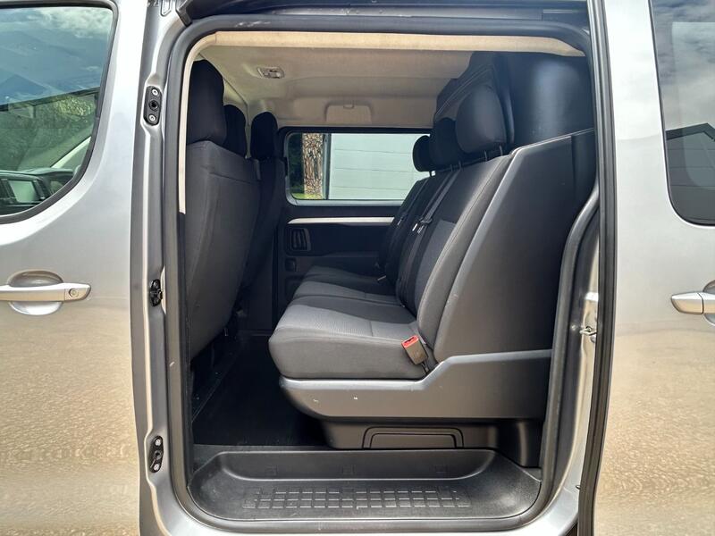 VAUXHALL VIVARO 3100 2.0 Turbo D 120 Sportive CrewCab LWB 2020