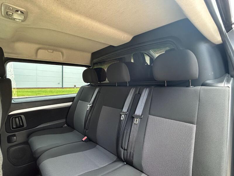 VAUXHALL VIVARO 3100 2.0 Turbo D 120 Sportive CrewCab LWB 2020