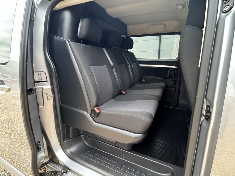 VAUXHALL VIVARO 3100 2.0 Turbo D 120 Sportive CrewCab LWB 2020