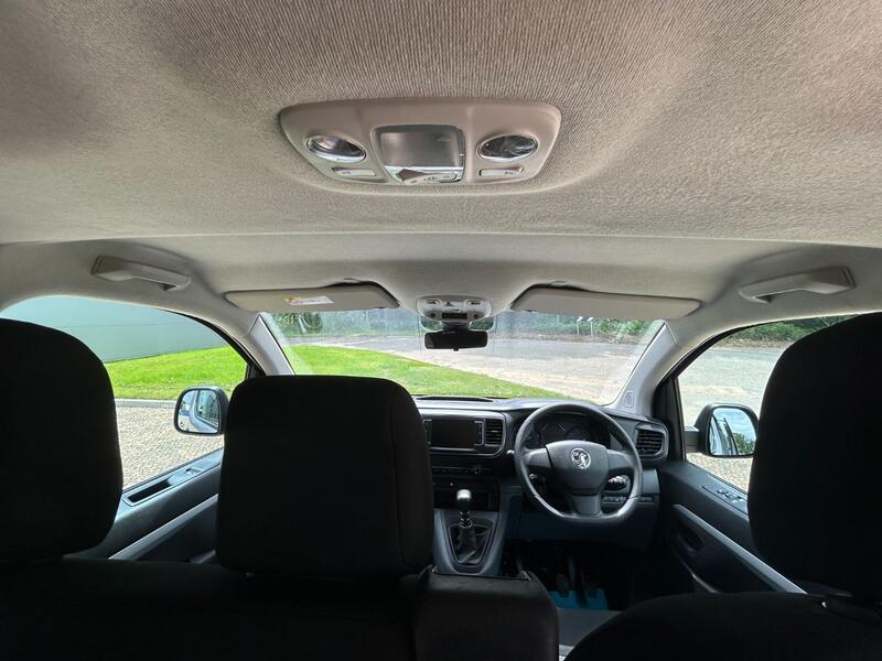VAUXHALL VIVARO 3100 2.0 Turbo D 120 Sportive CrewCab LWB 2020