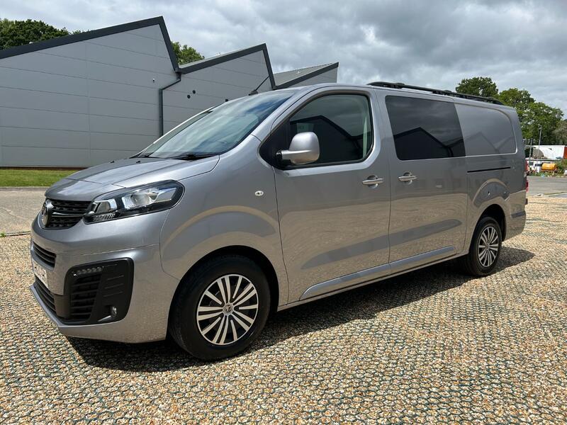 VAUXHALL VIVARO 3100 2.0 Turbo D 120 Sportive CrewCab LWB 2020