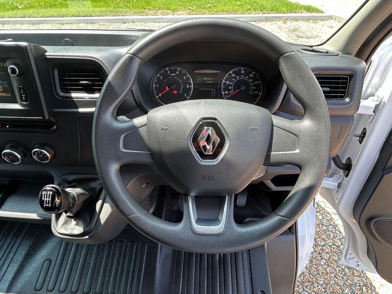 RENAULT MASTER 2.3 FWD MM35 dCi 135 Business  2021