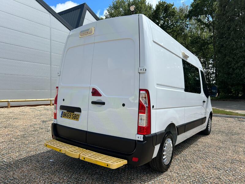 VAUXHALL MOVANO 2.3 CDTi 3500 CREWCAB WELFARE VAN 2019