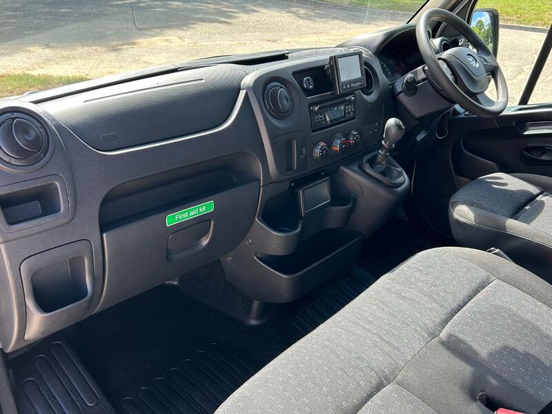VAUXHALL MOVANO 2.3 CDTi 3500 CREWCAB WELFARE VAN 2019