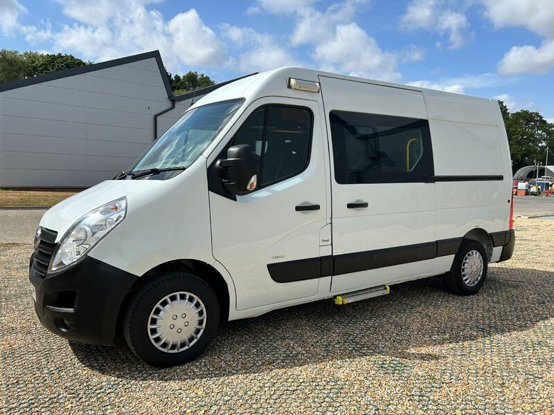VAUXHALL MOVANO 2.3 CDTi 3500 WELFARE CREW CAB VAN MWB 2018