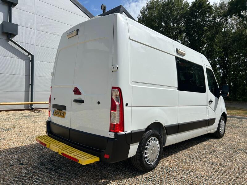 VAUXHALL MOVANO 2.3 CDTi 3500 WELFARE CREW CAB VAN MWB 2018