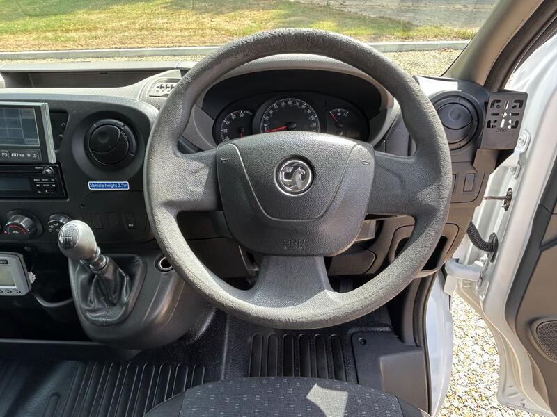 VAUXHALL MOVANO 2.3 CDTi 3500 WELFARE CREW CAB VAN MWB 2018