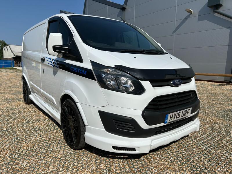 FORD TRANSIT CUSTOM 270 2.2 TDCI SWB  2015