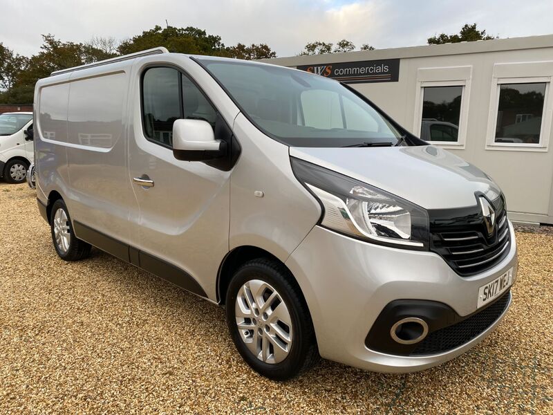 RENAULT TRAFIC SL27 SPORT NAV 1.6 DCI 120 SWB 2017