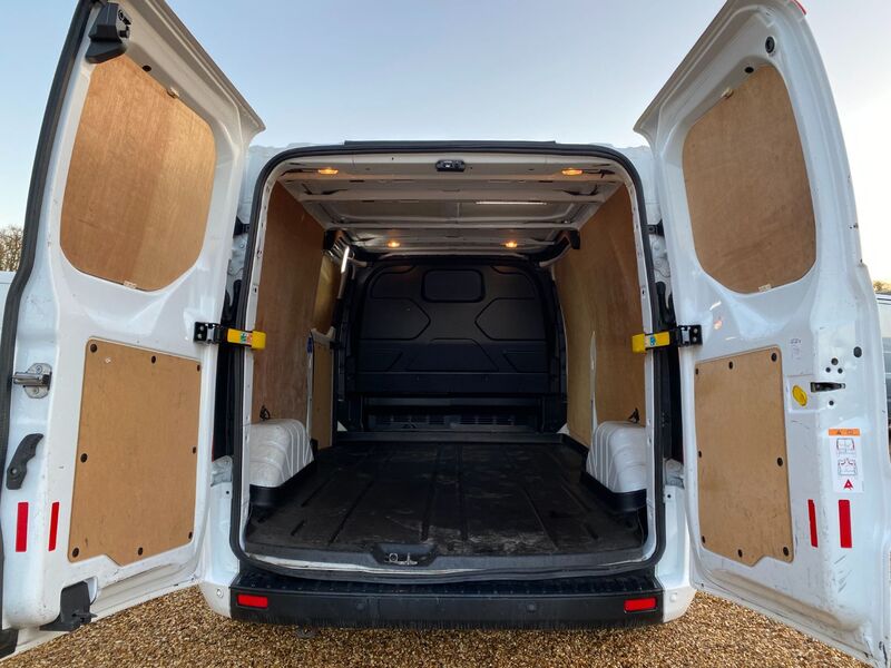 FORD TRANSIT CUSTOM 300 TREND 2.0 LWB 2018