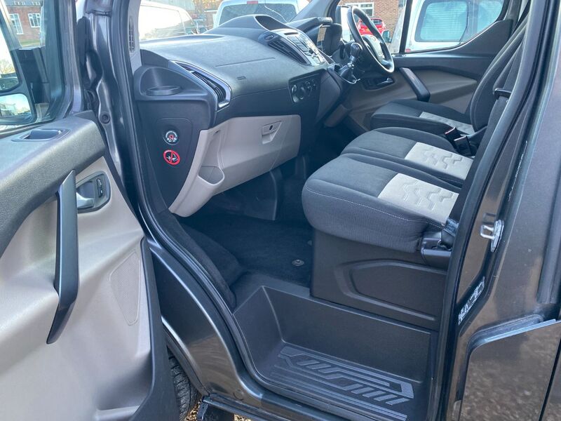 FORD TRANSIT CUSTOM CREW CAB 290 LIMITED 2.2 125 SWB 2016