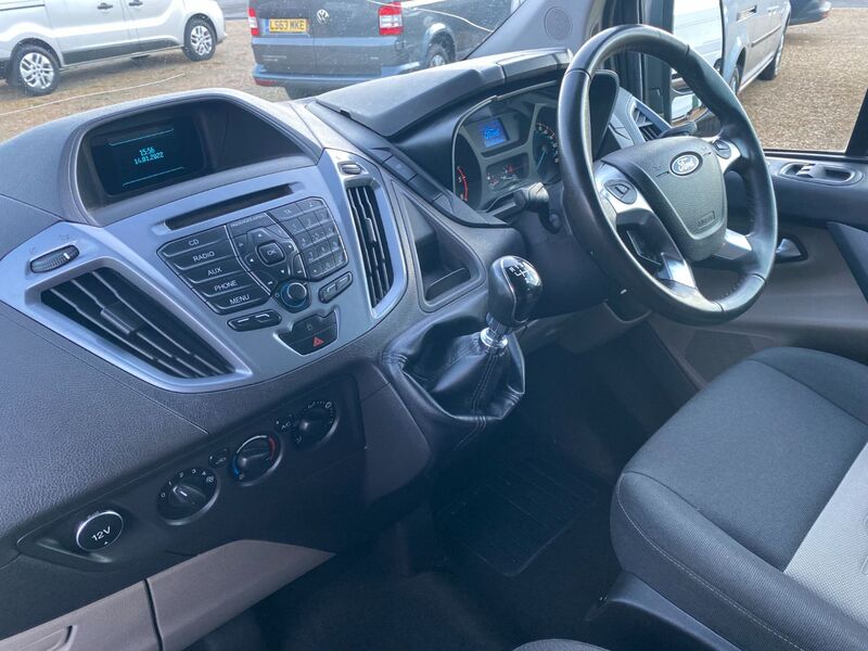 FORD TRANSIT CUSTOM CREW CAB 290 LIMITED 2.2 125 SWB 2016